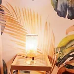 Arcadia Golden Bay Апартаменти *