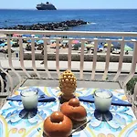 Arcadia Golden Bay Апартаменти Джардіні-Наксос