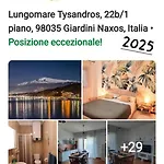 Arcadia Golden Bay Апартаменти *