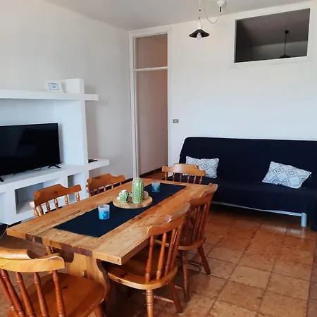 Arcadia Golden Bay Apartment