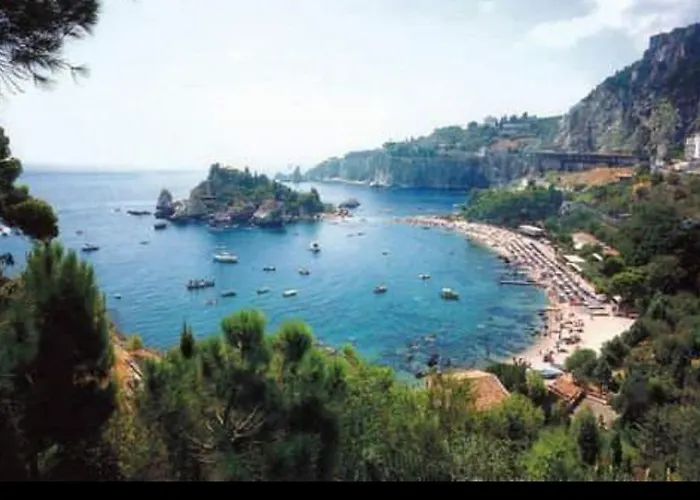 Arcadia Golden Bay Appartamento *