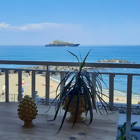 Arcadia Golden Bay * 贾迪尼-纳克索斯