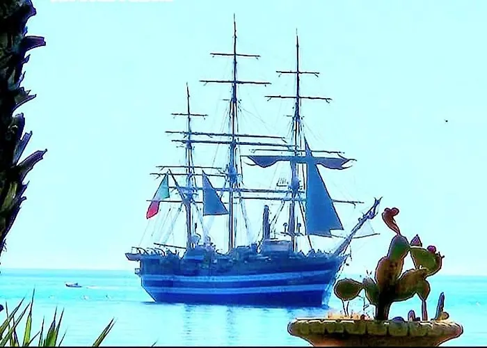 Arcadia Golden Bay Apartment Giardini-Naxos