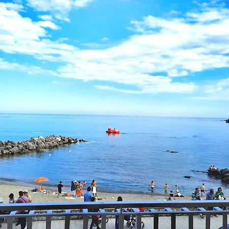 Arcadia Golden Bay Lägenhet Giardini Naxos
